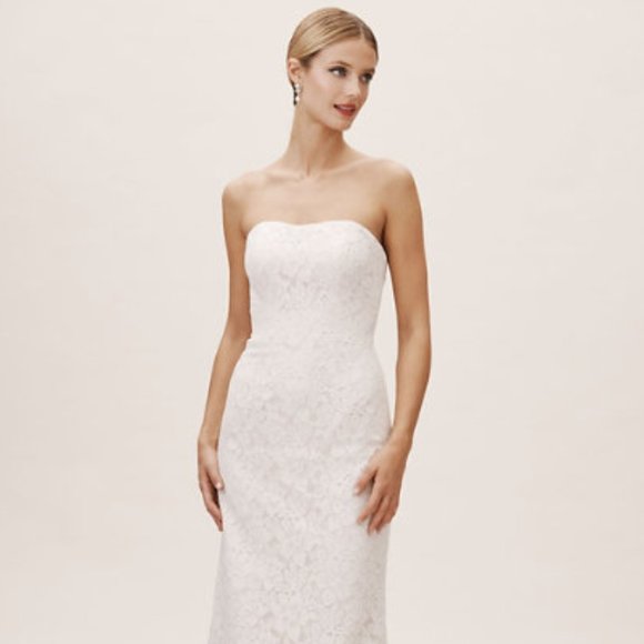 Whispers & Echoes Eastcote Gown - Picture 1 of 7